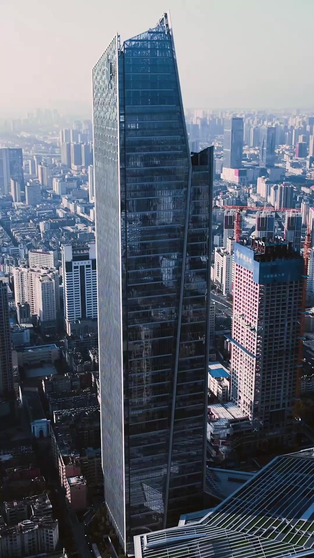 Sisa Cinta di Ujung Luka