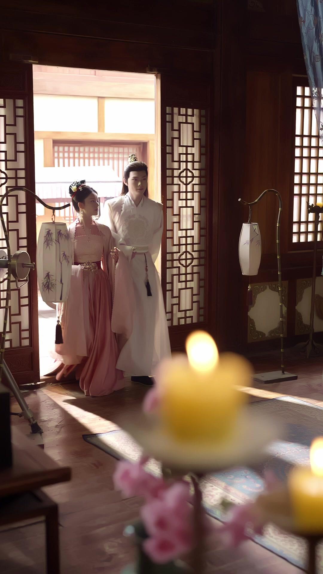 Putri Bangkit, Raja Lahir