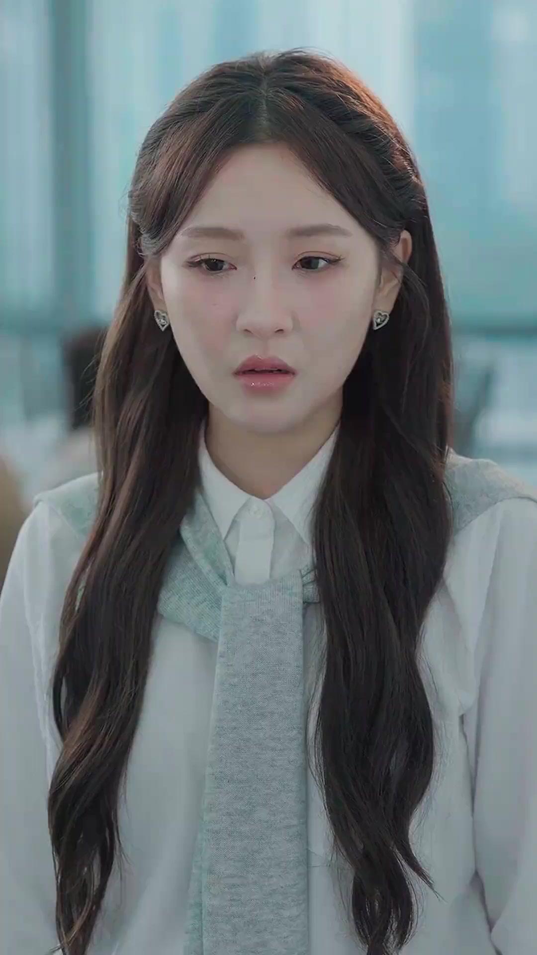 (พากย์เสียง) นิรันทร์จันทรา