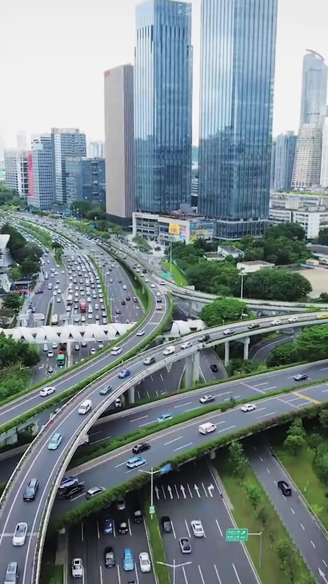 Luật Sư Muốn Ly Hôn