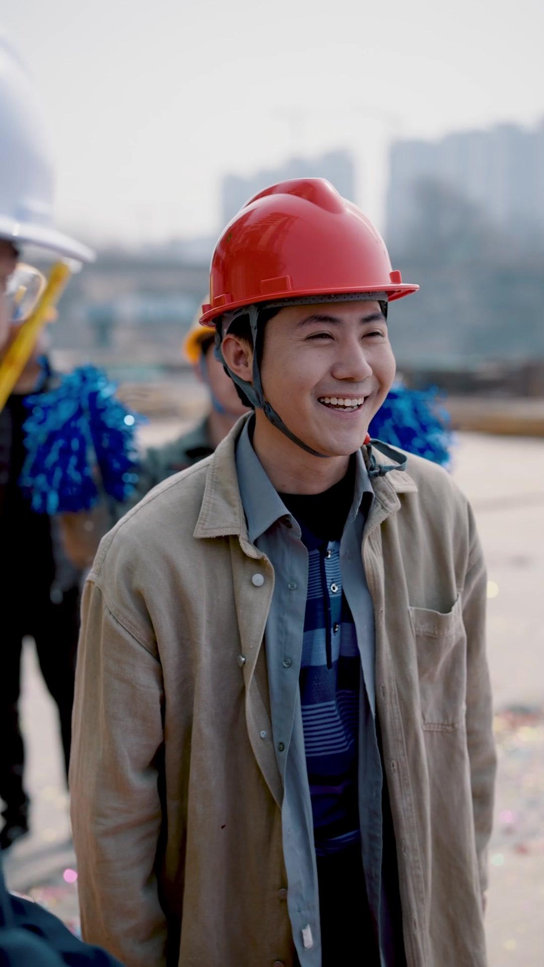 ¡El heredero tomará cartas!