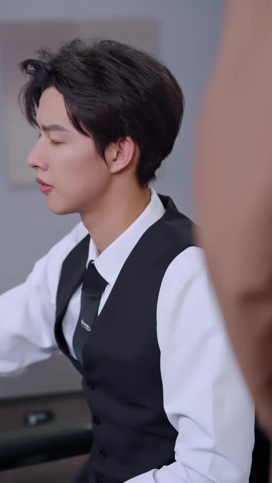 Cinta Petani Cantik dan Pilot Ulung