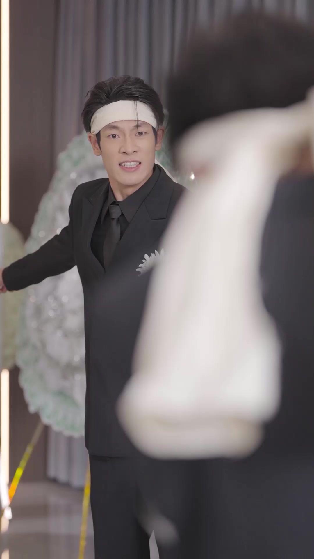 El retorno del Divino Carcelero