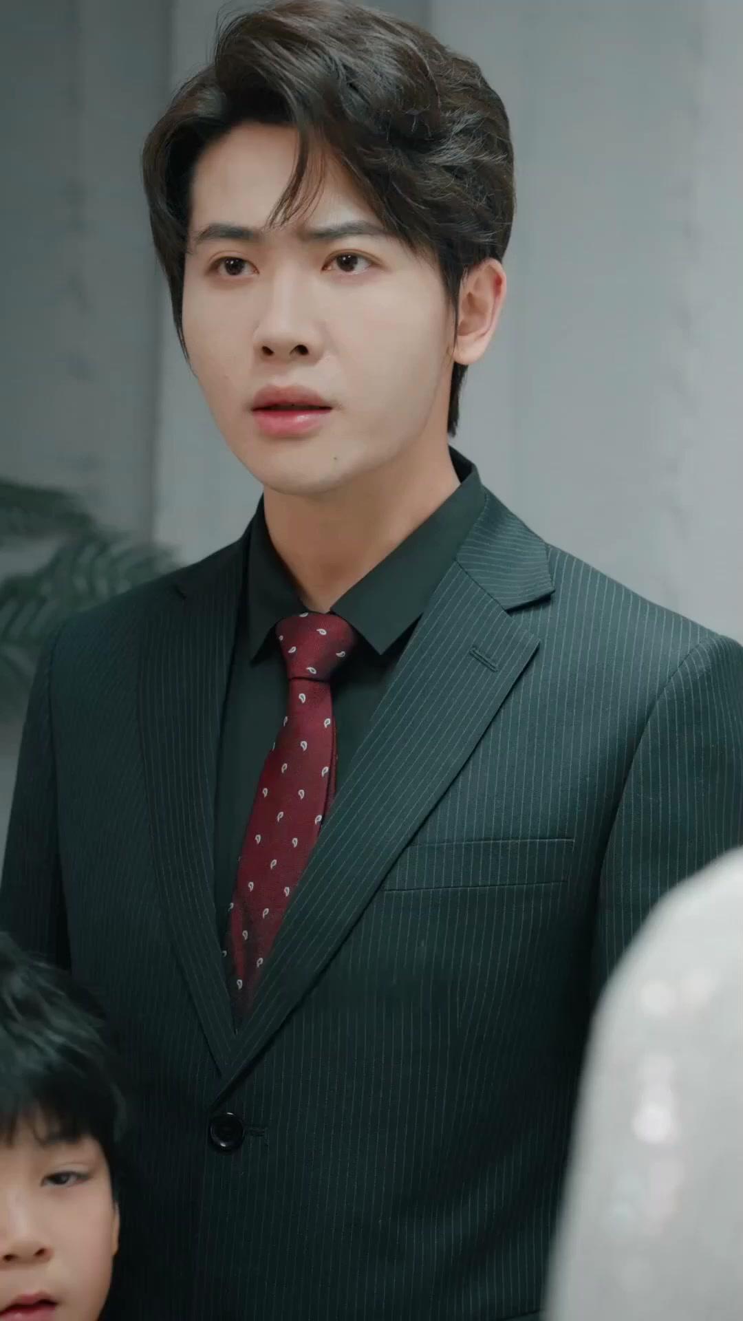 GENIE FILS, MÈRE MYSTÉRIEUSE