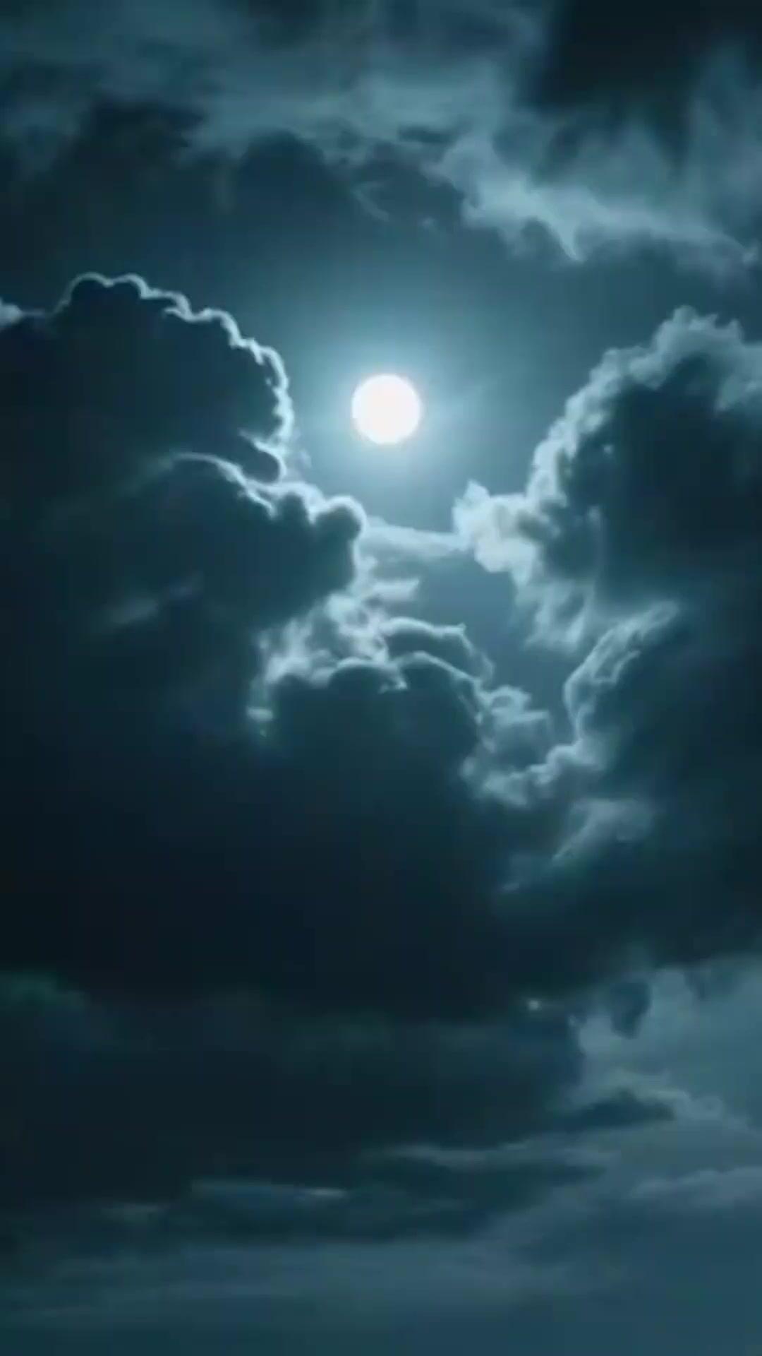 In ihrem Namen: Getauschte Gerechtigkeit