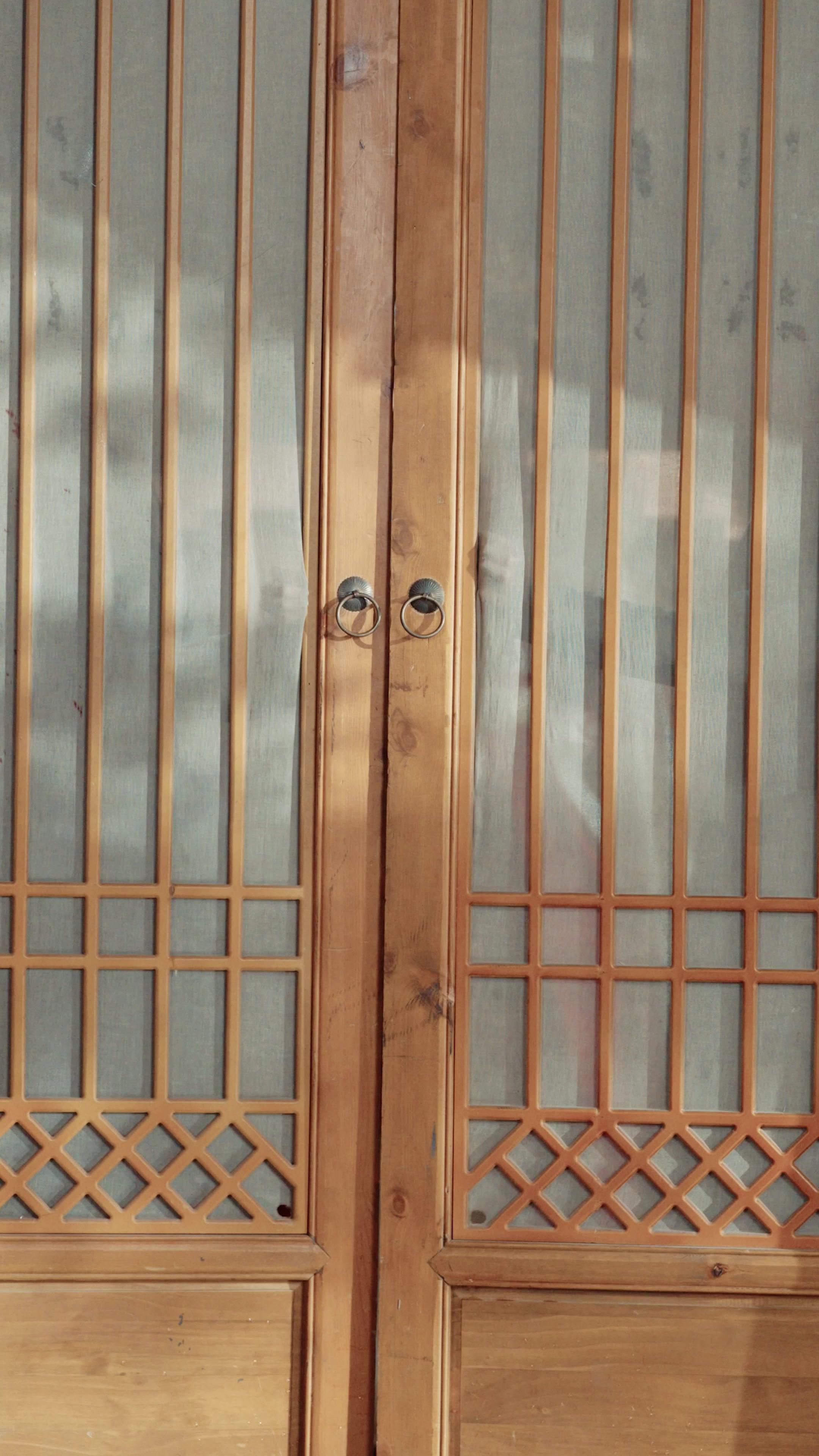 MIROIR BRISÉ, FIN DE L'ÉCLAT