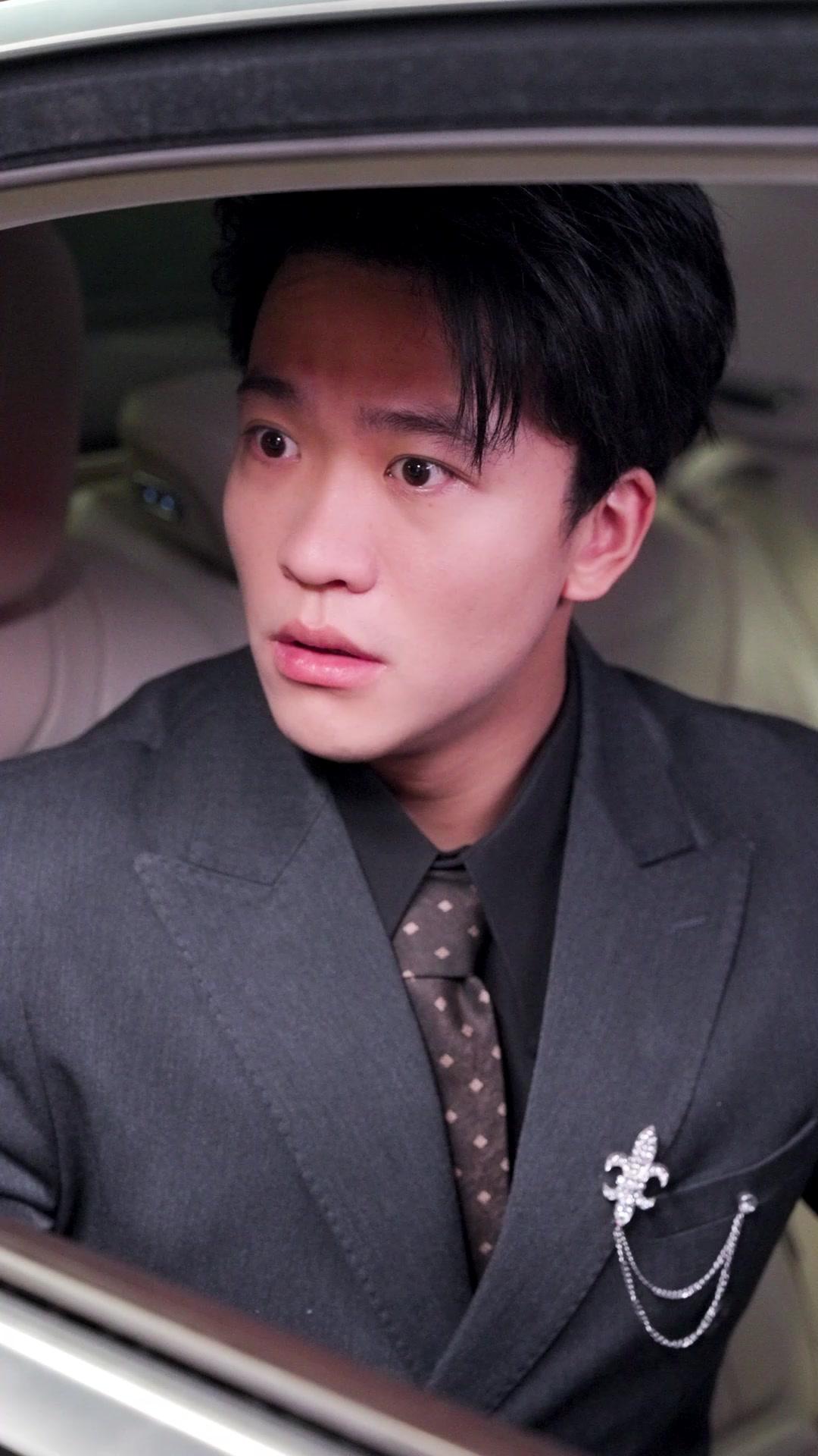 保全大叔竟是金融大亨