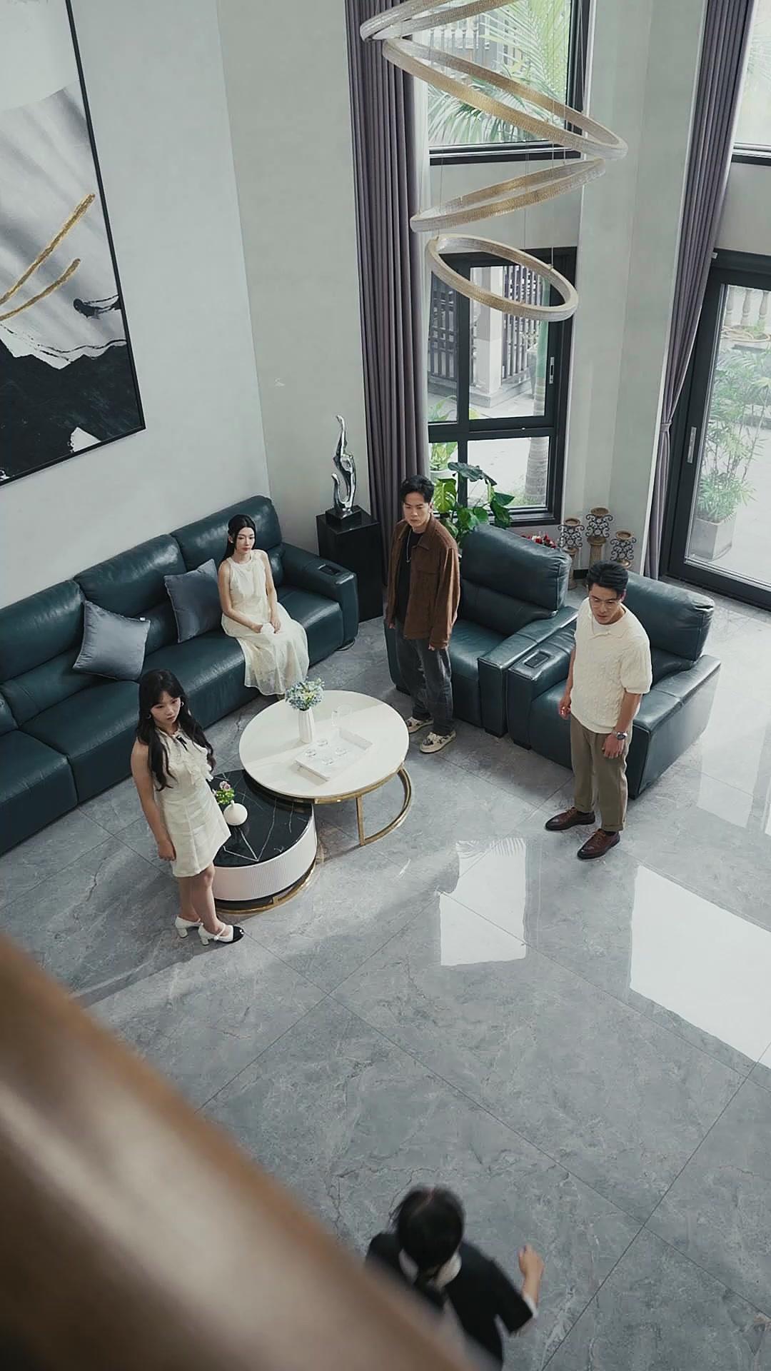 SOUS LE MASQUE, LA REVANCHE