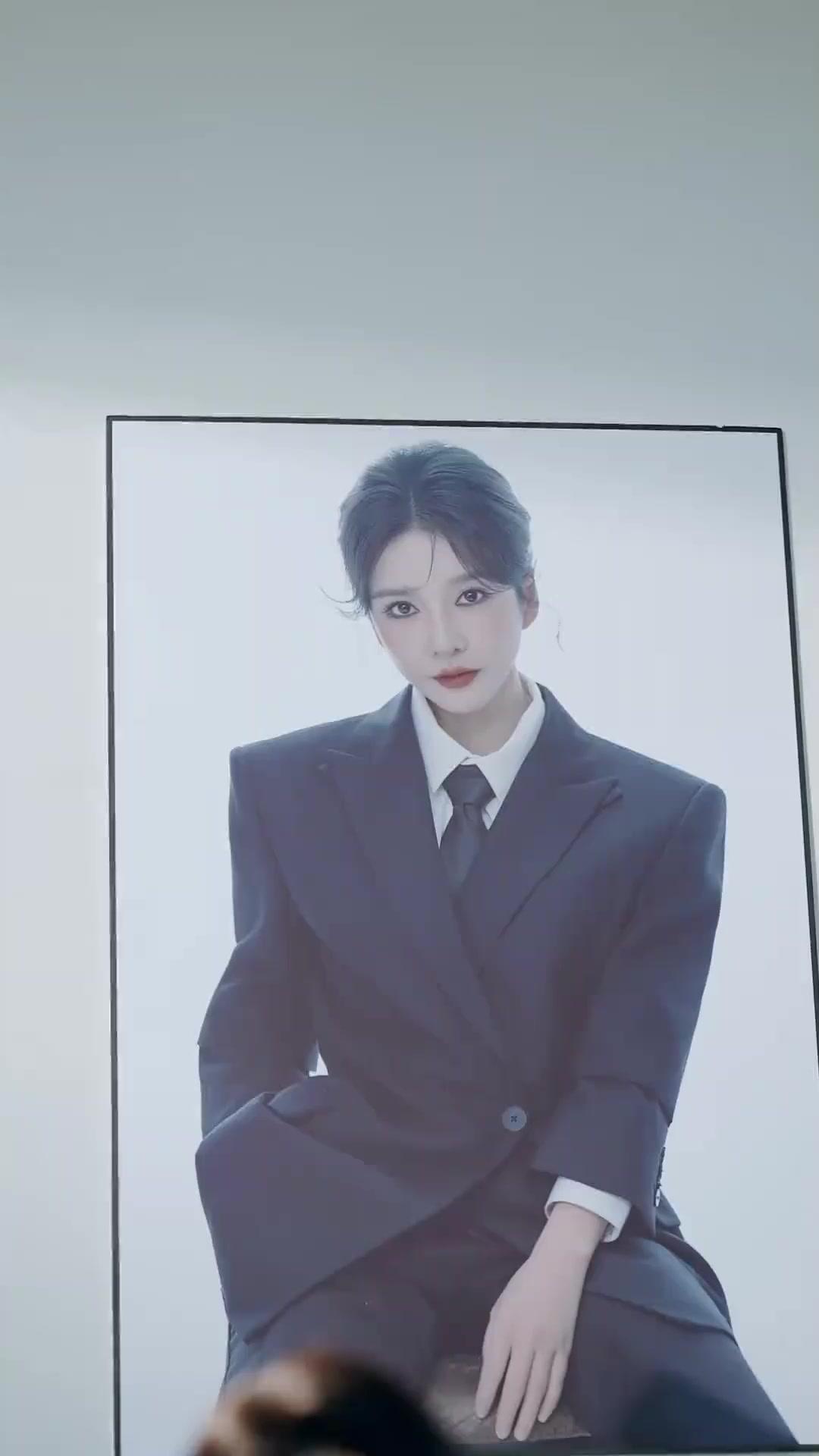 Dead Heiress Returns!