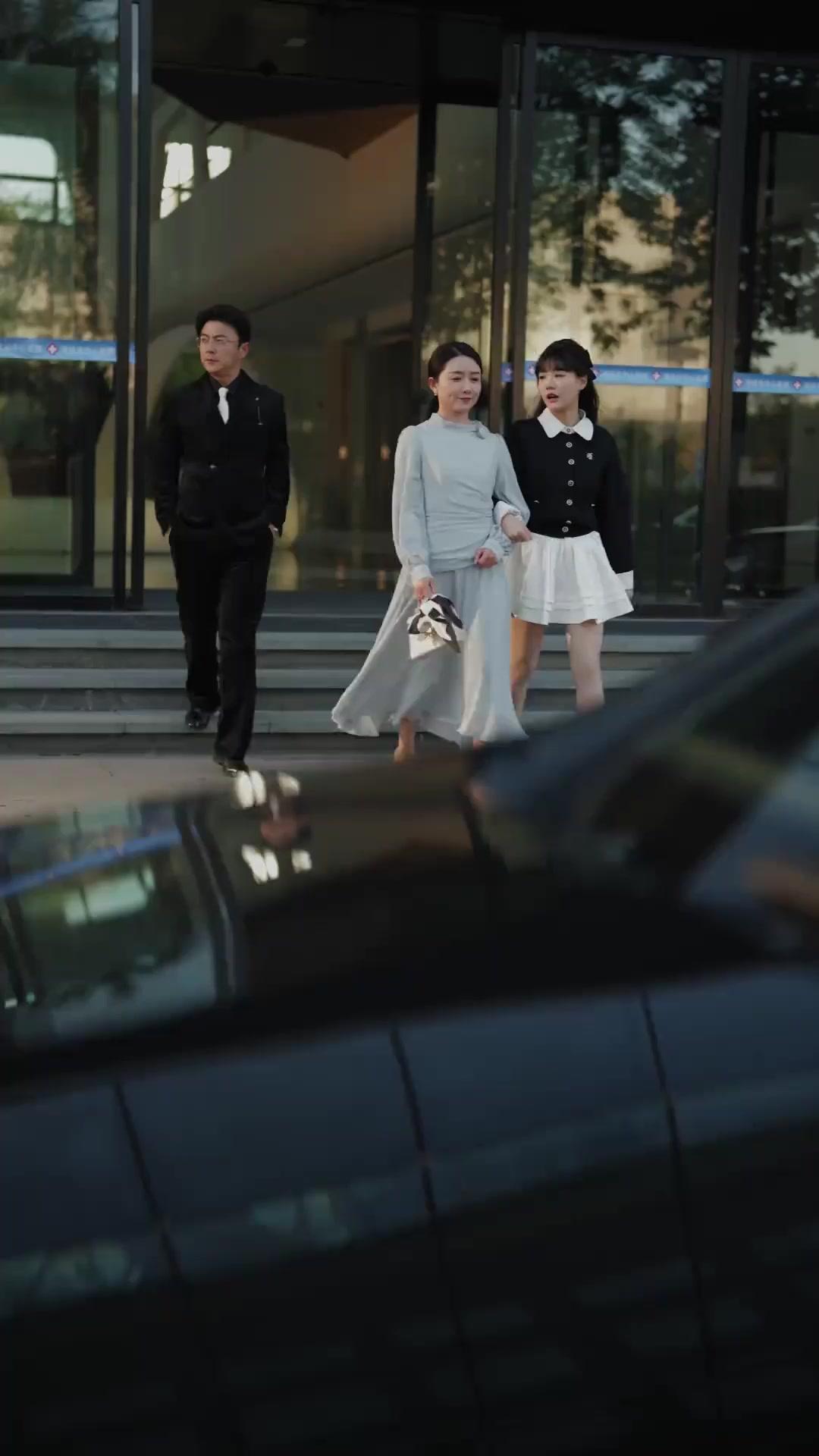 (Doblado) ¡Mi esposa es una Bandida!