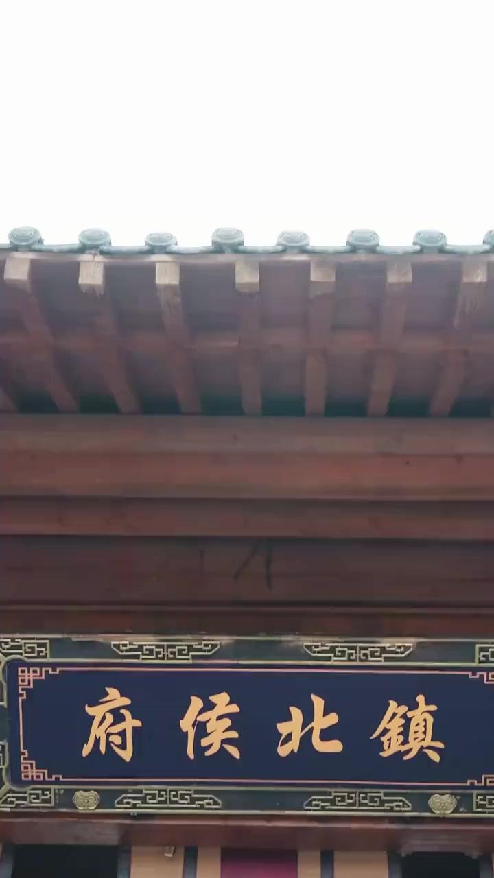 (مدبلج) الشاب المُدلّل الأول في العالم