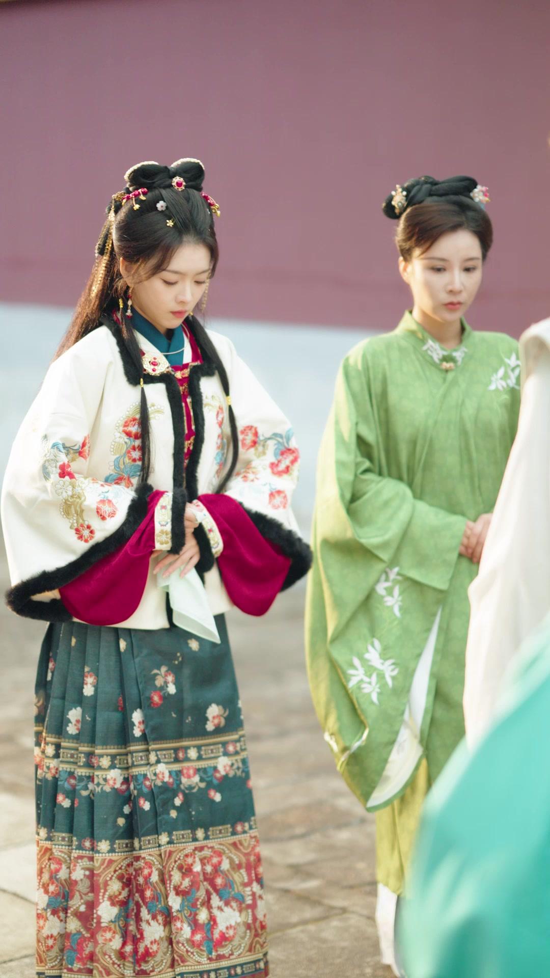 The Prince I Refused Came Crawling Back