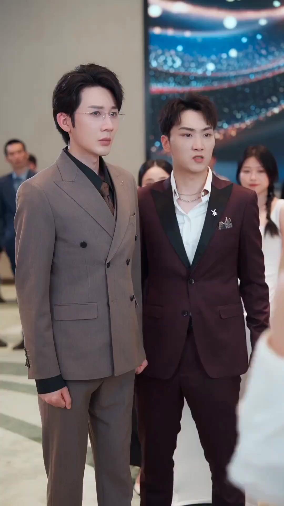 （Doblado）La venganza de la idiota