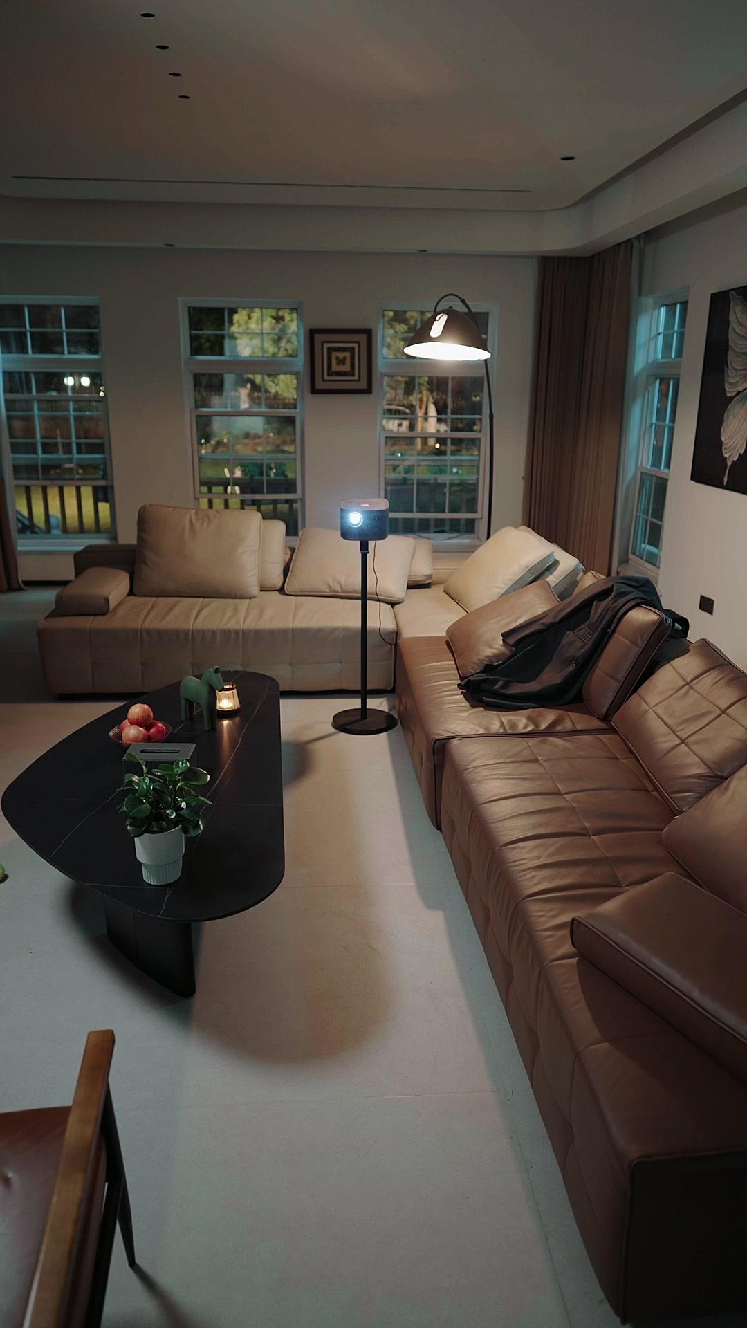 Help! My Reborn Queen Needs My Favor!