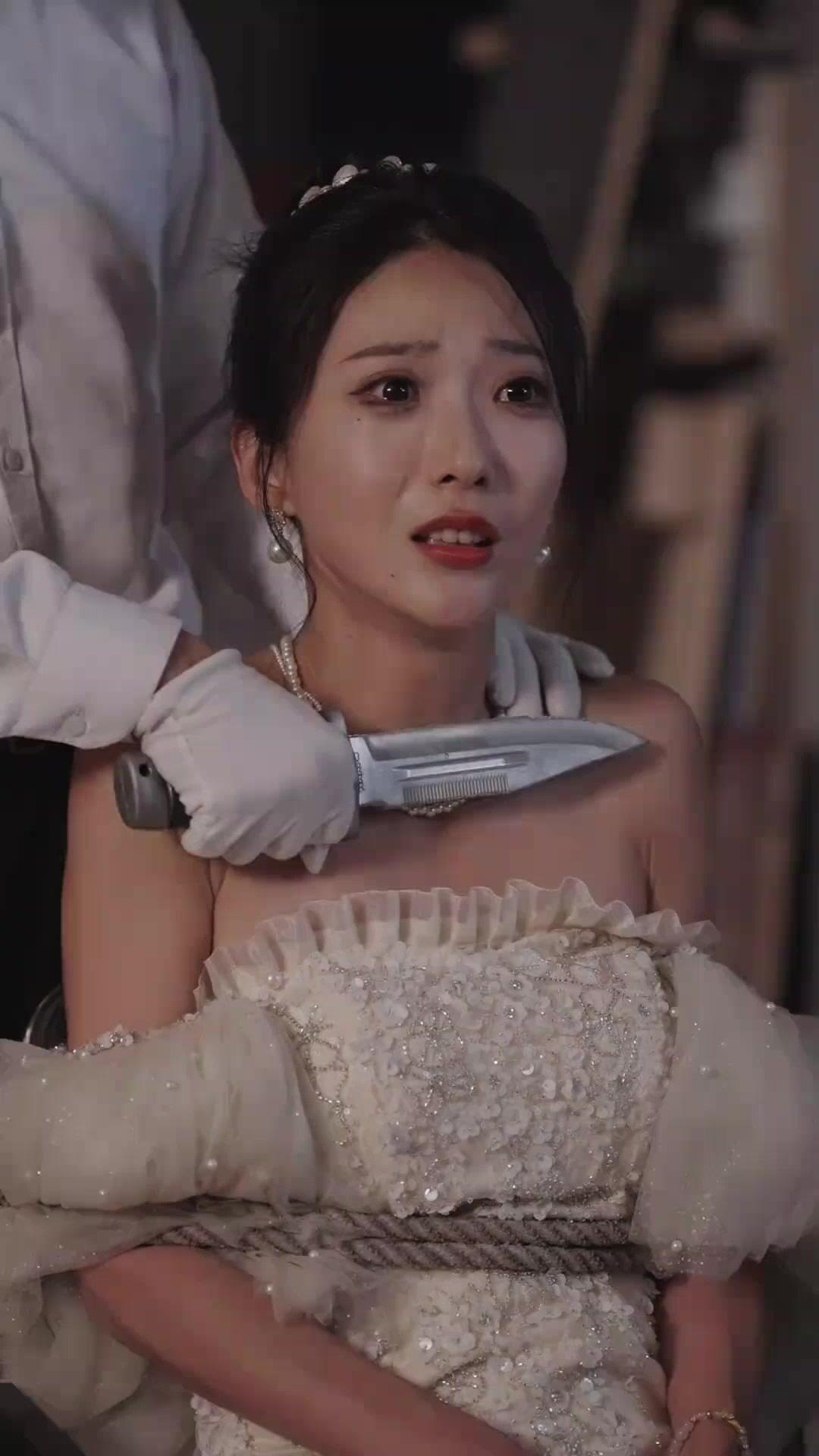 (Dubbed)He Wanted Her... But Lost Me Forever!