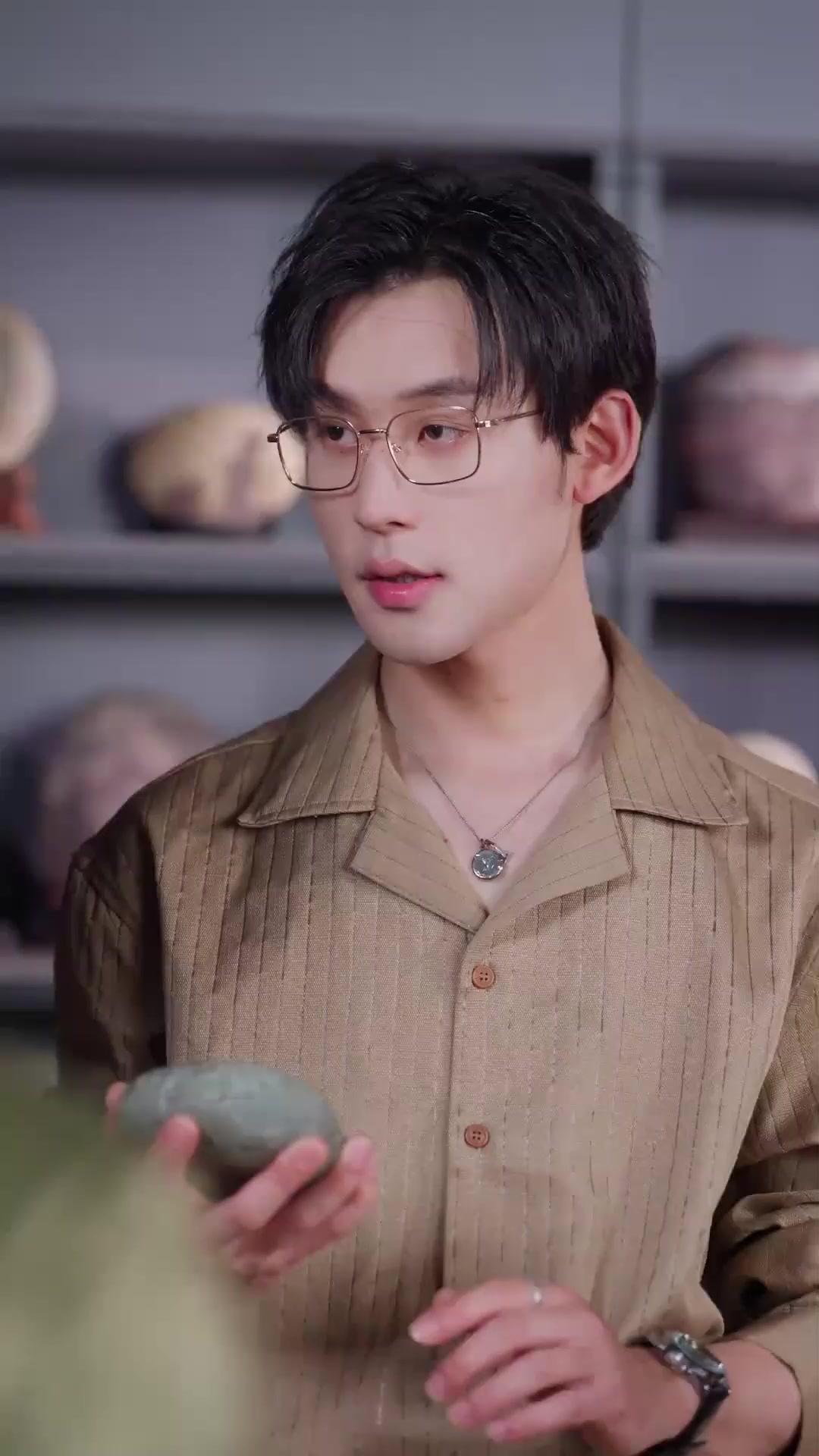 (Sulih suara) Ganti Ayah, Ubah Nasib