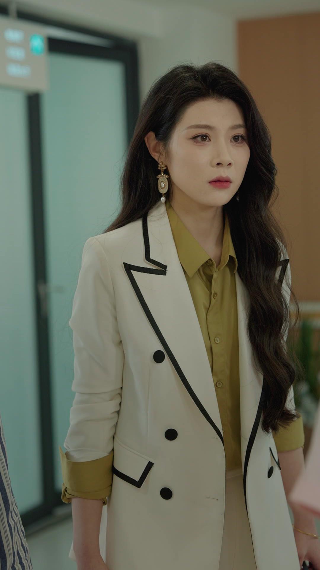 Cinta Retak Tak Sempurna