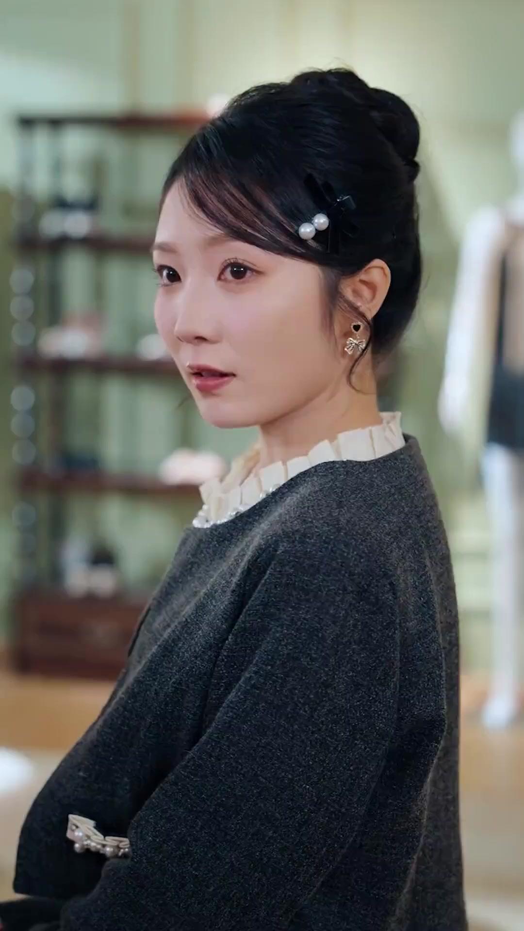 (Doblado) El primer día fui la falsa heredera