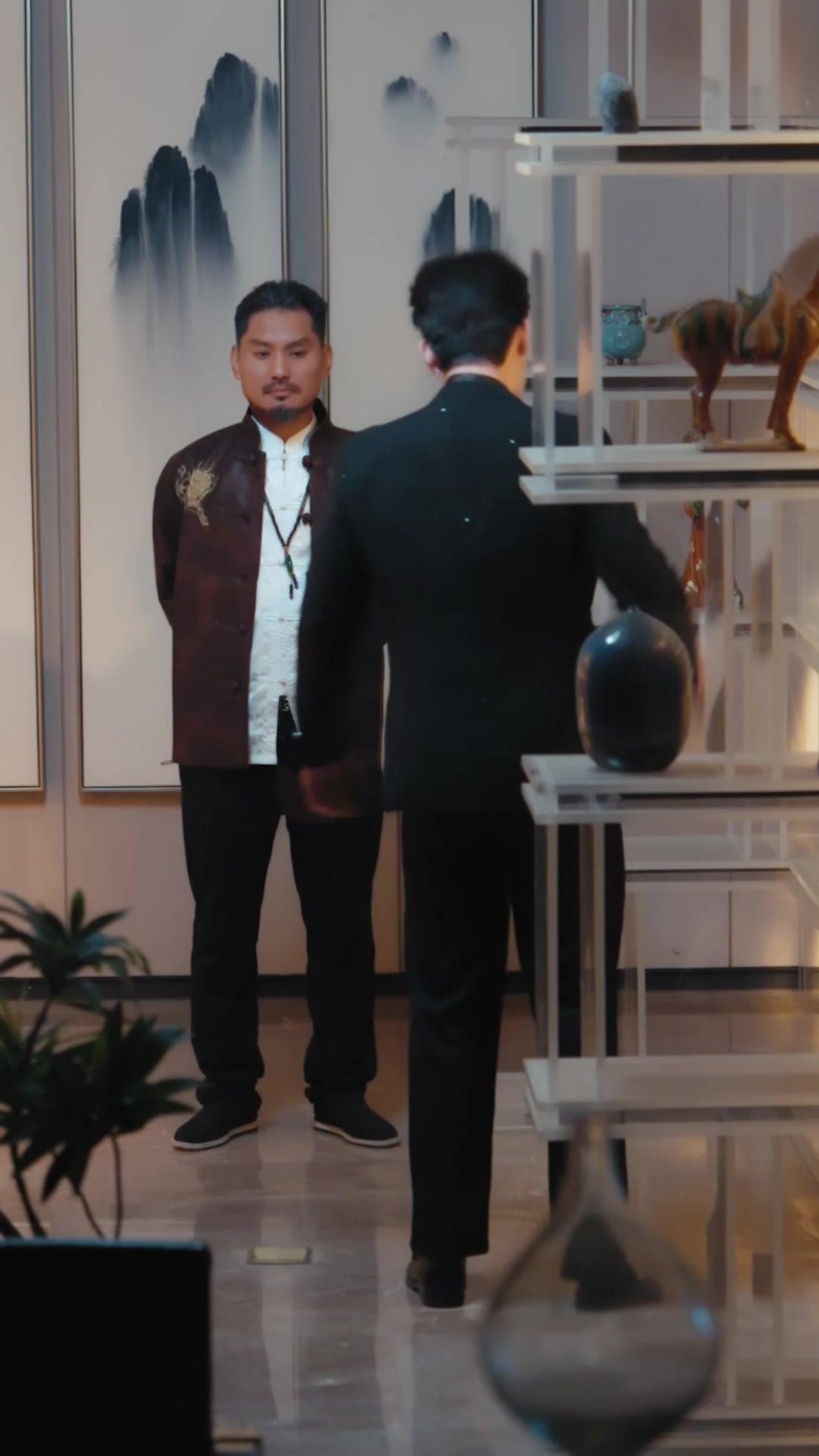 Fake Fiancé, Real Grandmaster