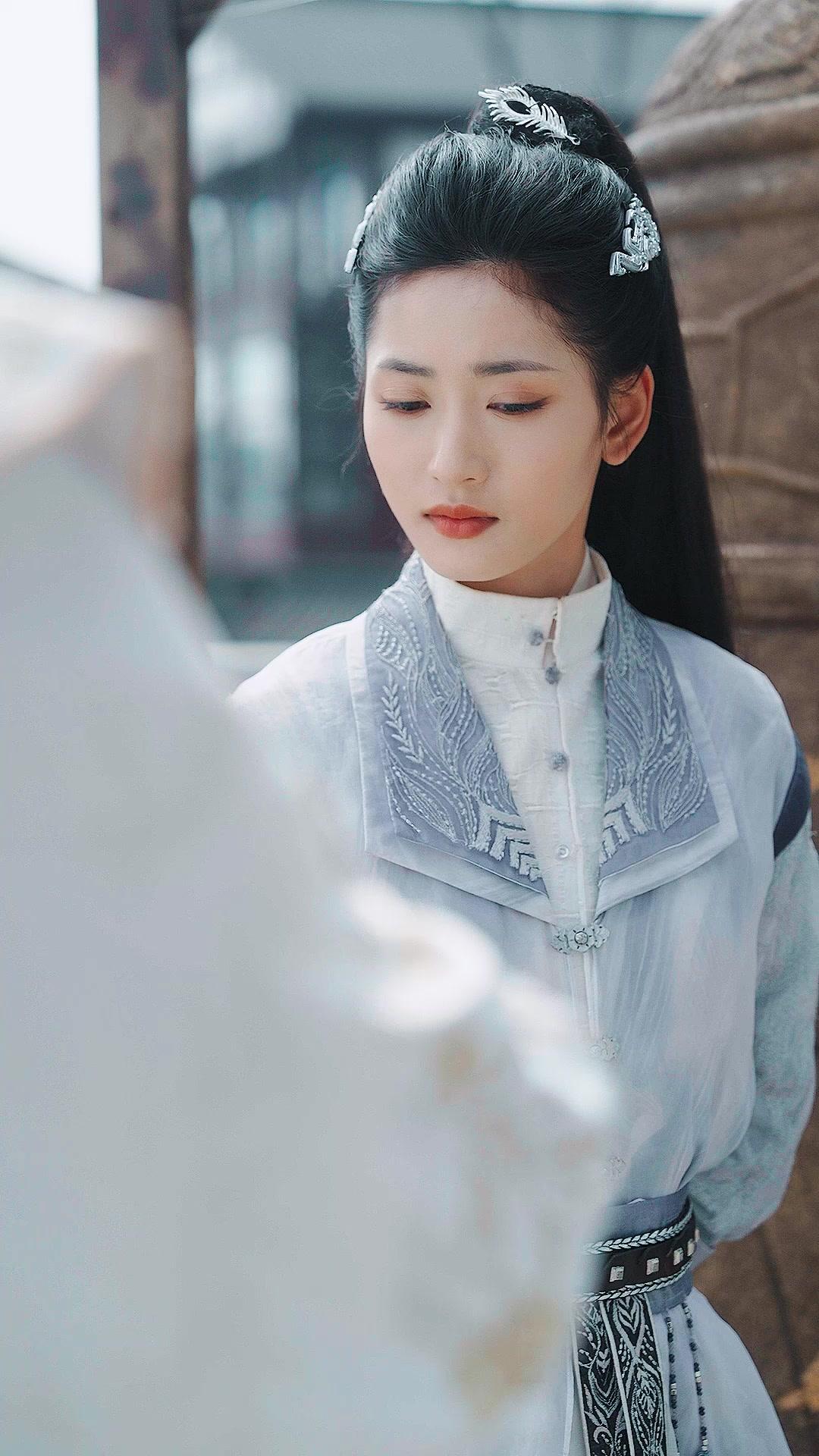 1500년 내공을 품은 그녀