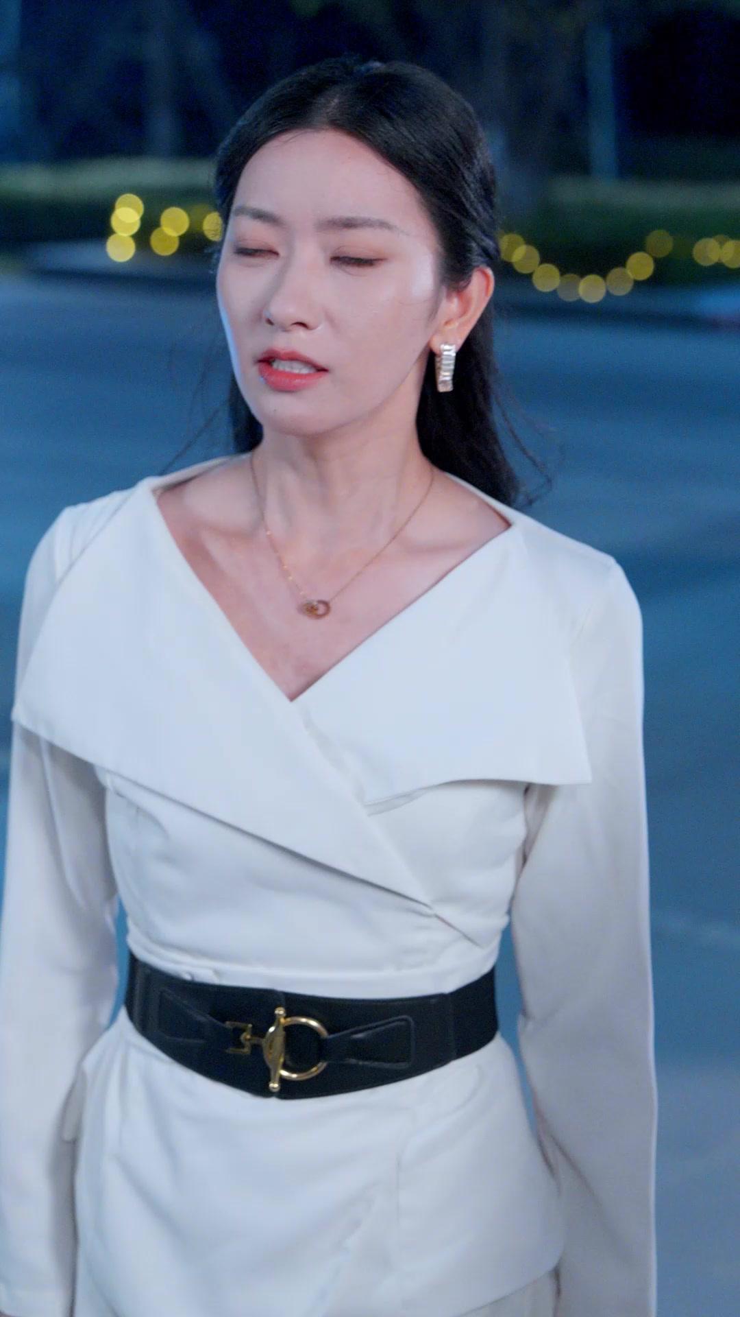 El amor se fue al dar la espalda