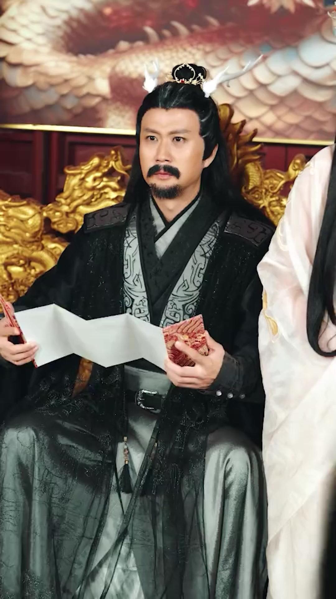  عودة ملك التنانين