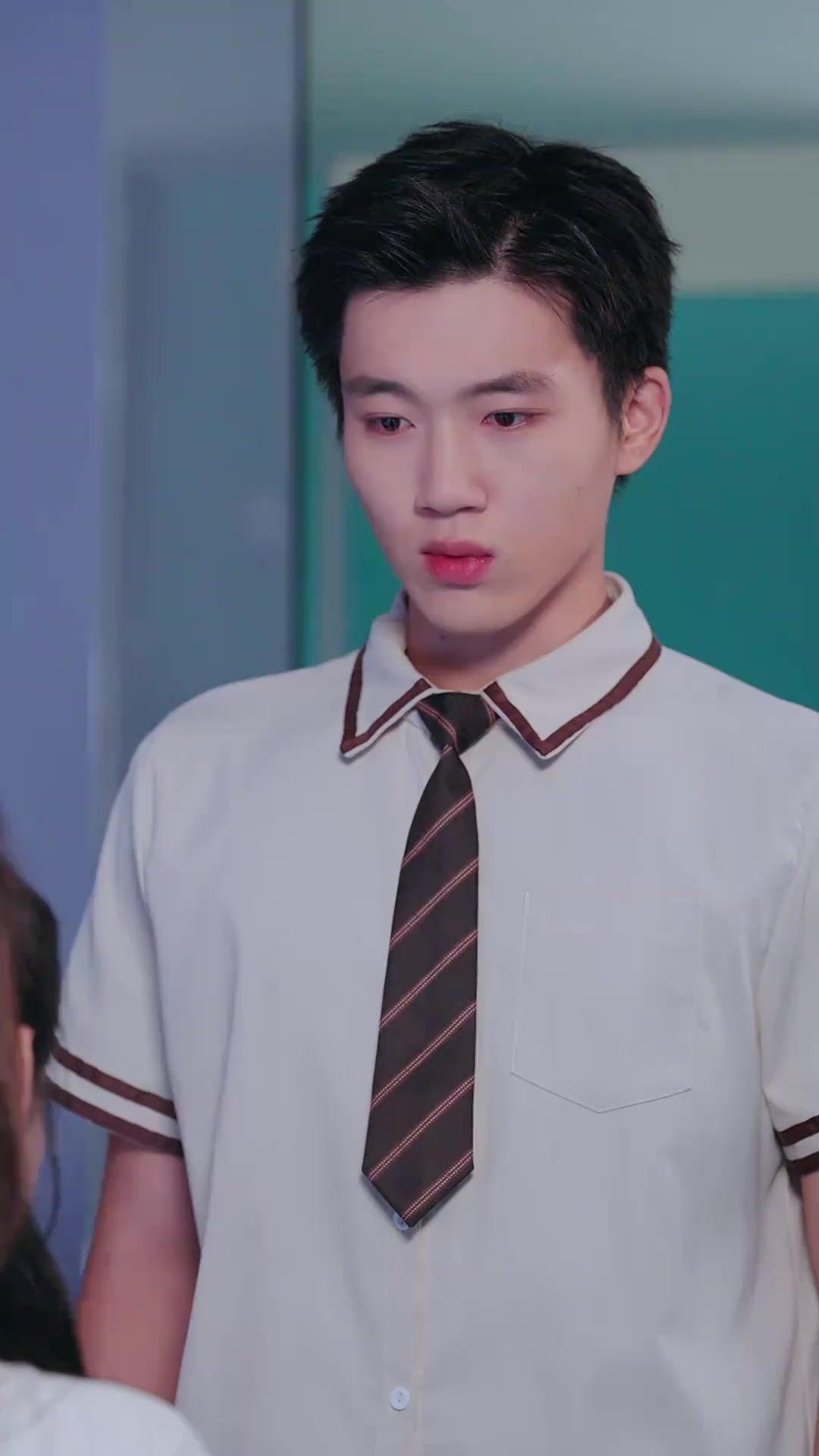 Hoa Khôi Nhút Nhát