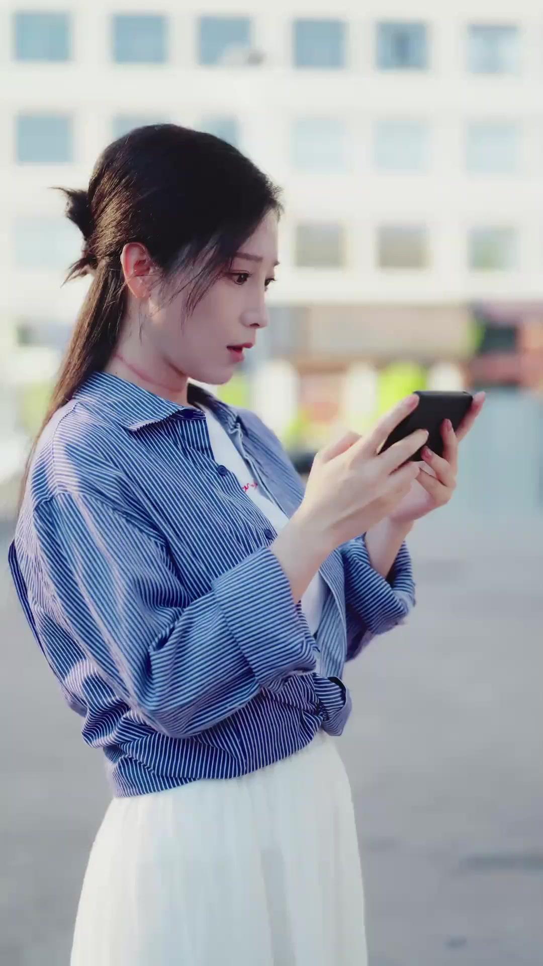  ในอ้อมกอดทนายเย็นชา