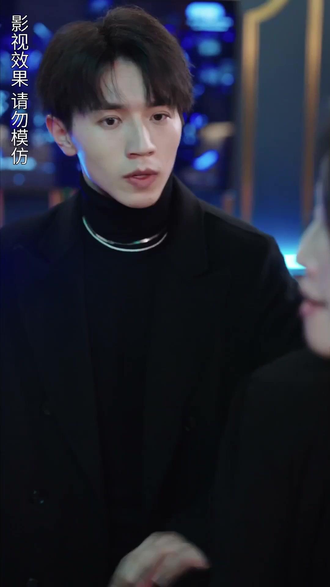 Satu Malam, Dua Rahasia