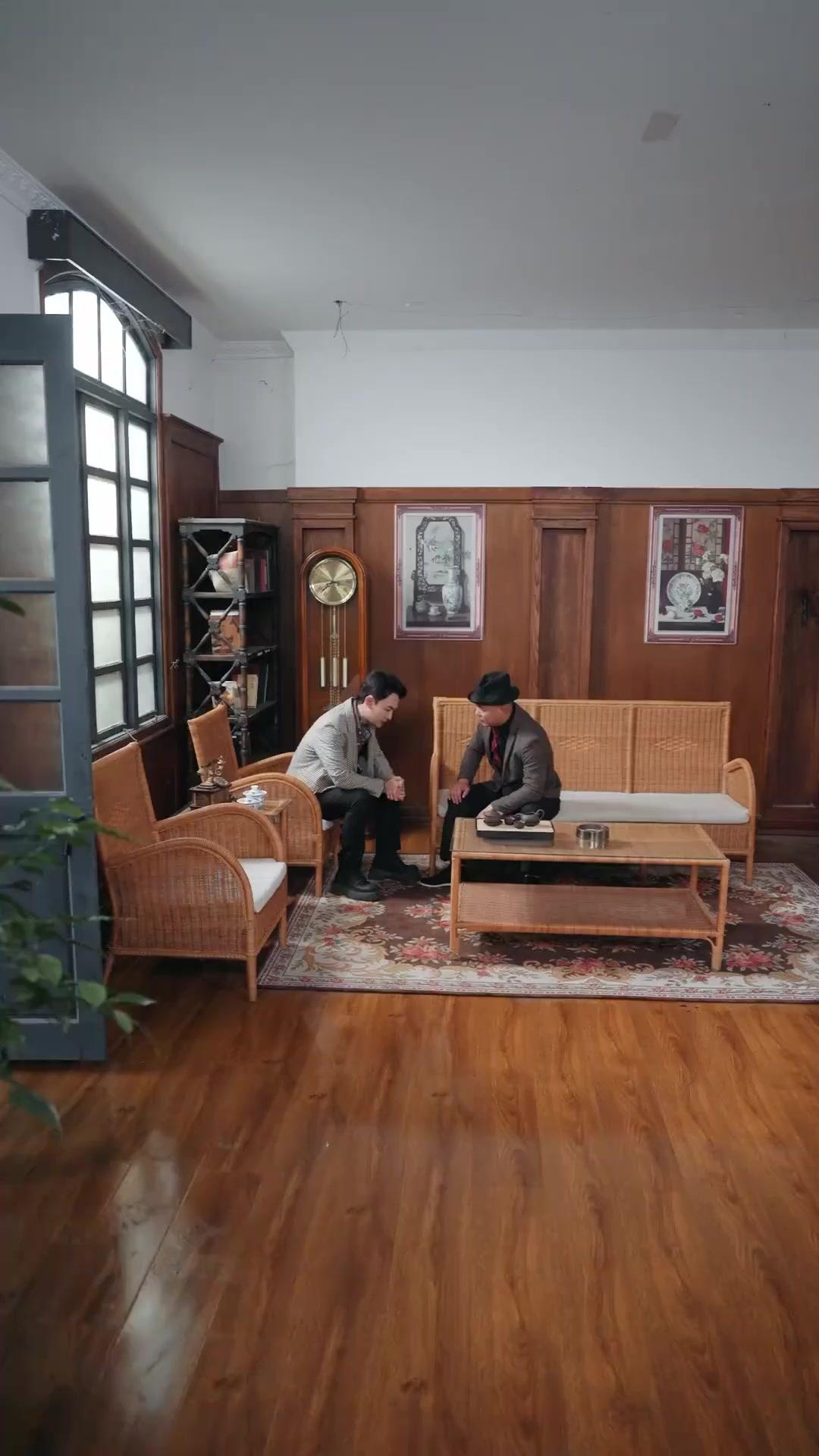 Pahlawan Pulang, Cinta Berubah