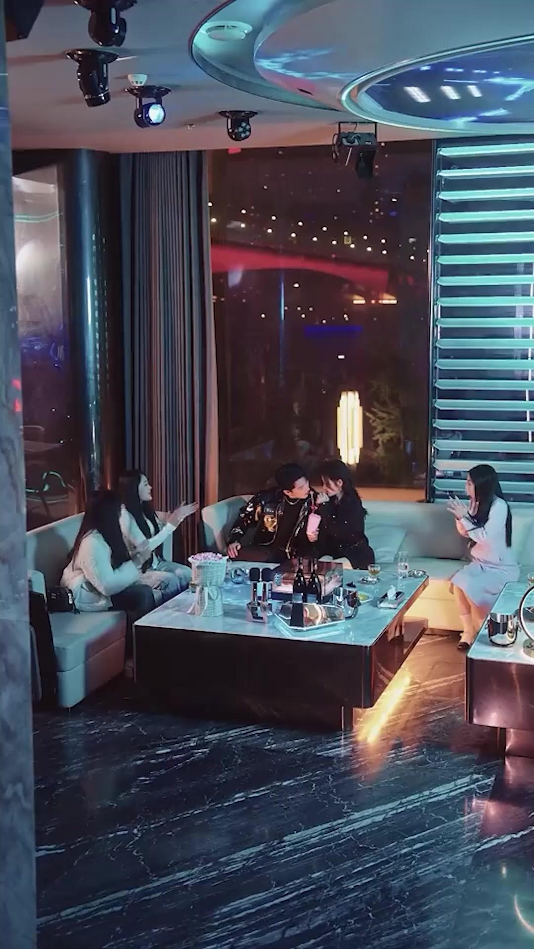 عندما يذهب الحب