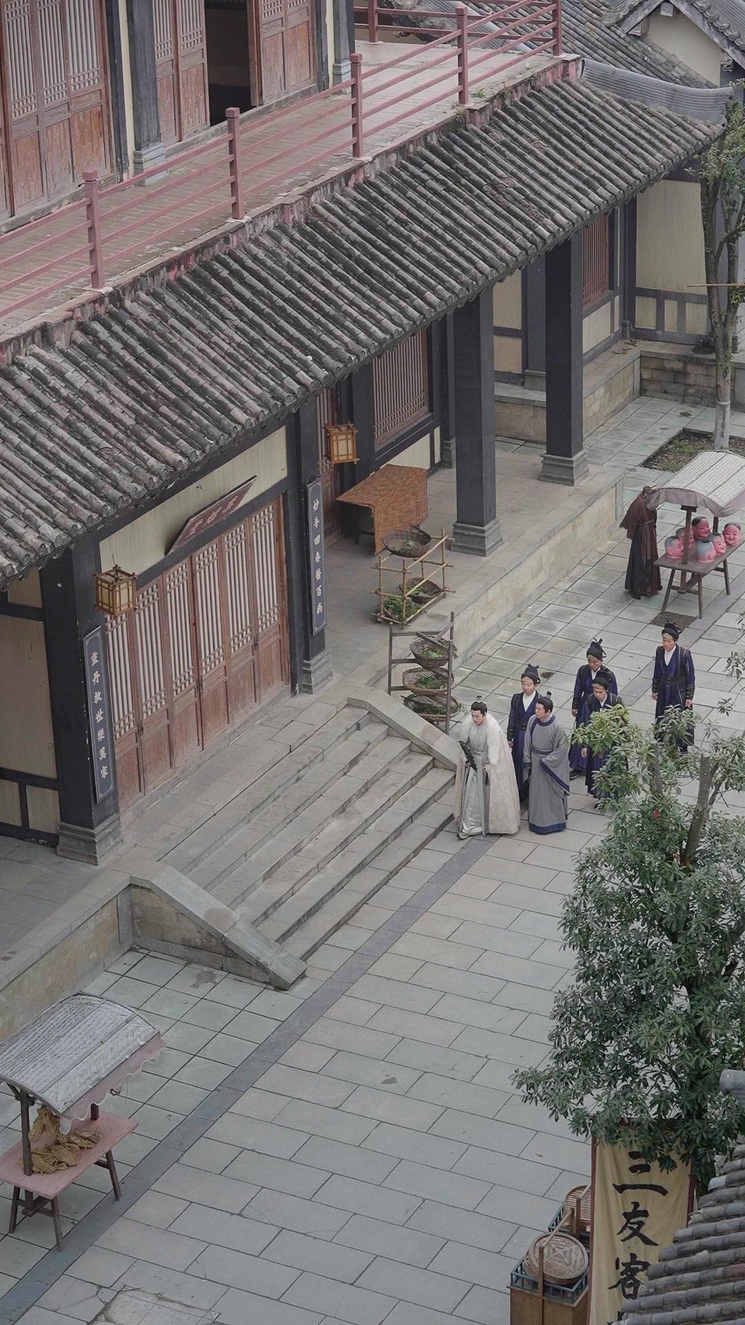 الطبيب المعجزة: إنقاذ العائلة بإبرة المصير