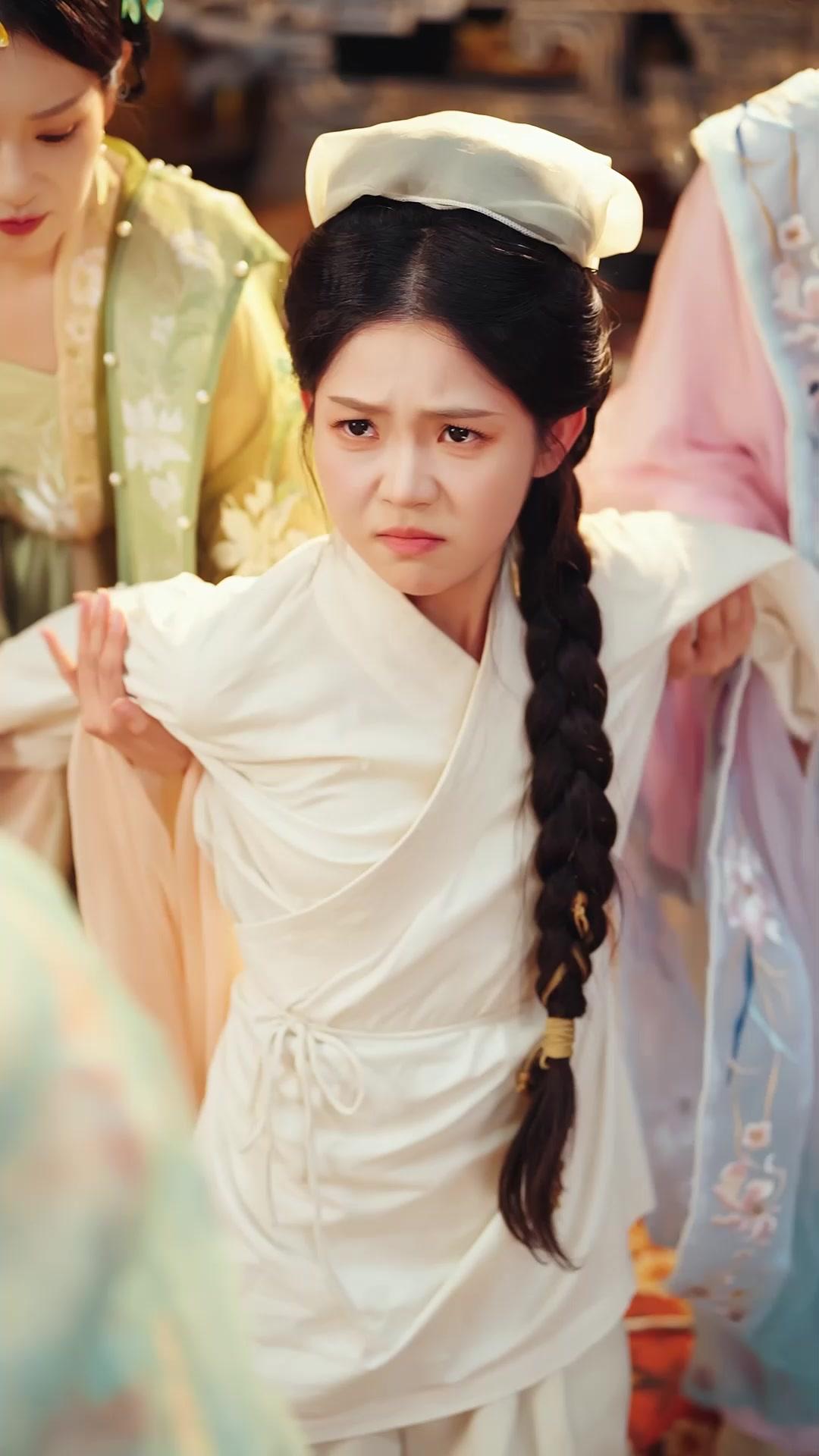 ปิ่นหงส์สลับชะตา