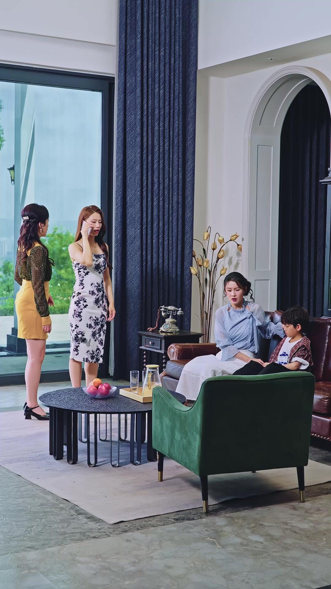 Putra bintang selamatkan ibu