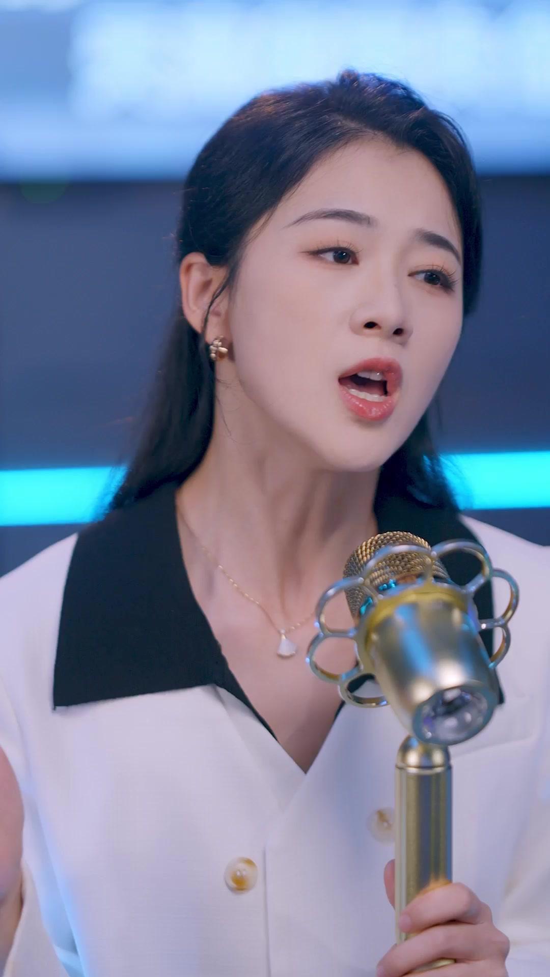 El glorioso de la diva divorciada