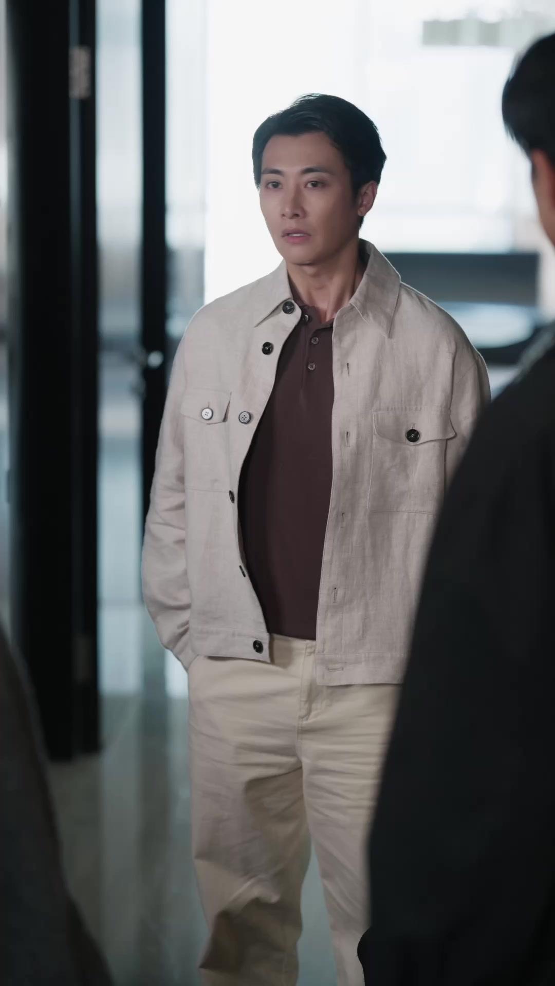  لقاء في المكتب