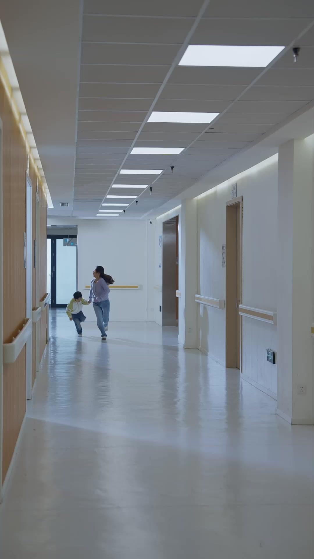 總裁醒來，護我母子歸