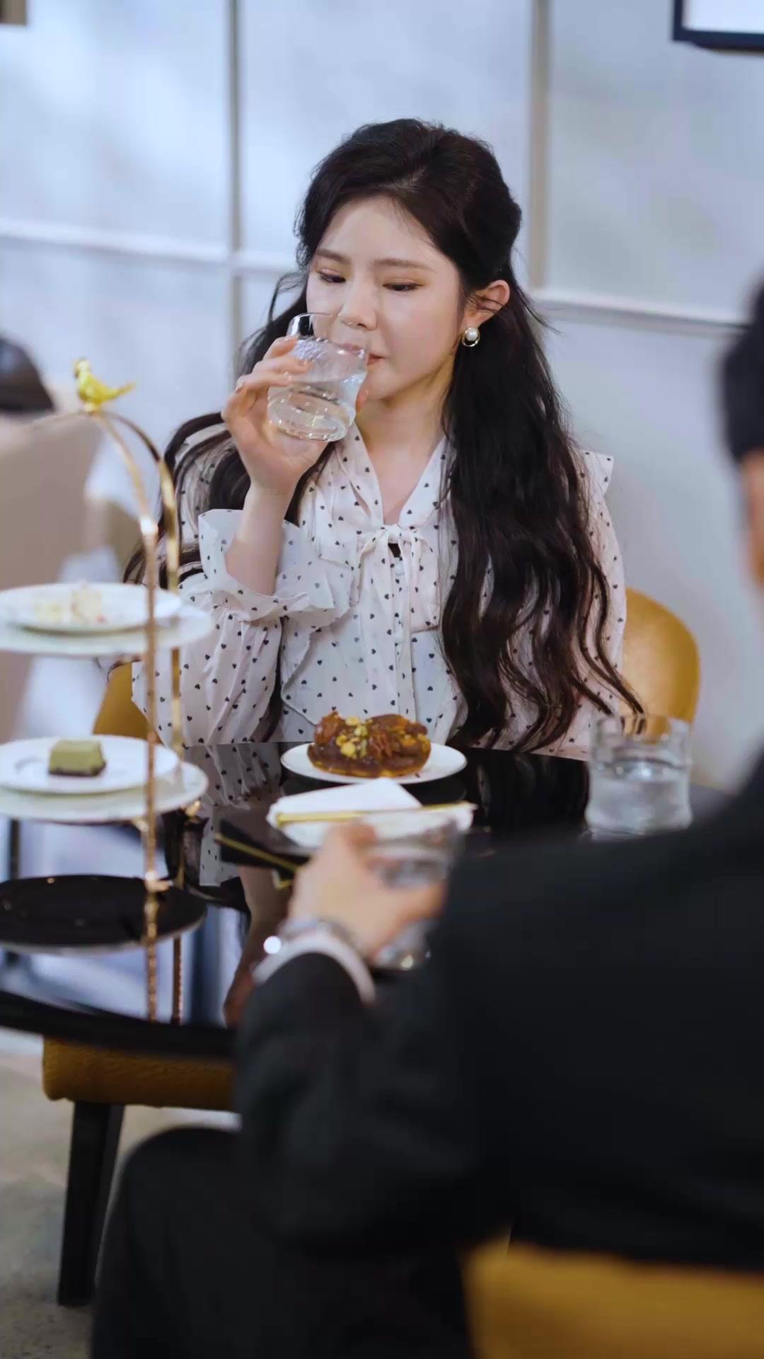 Zwillingsherzen: Liebe in Asche