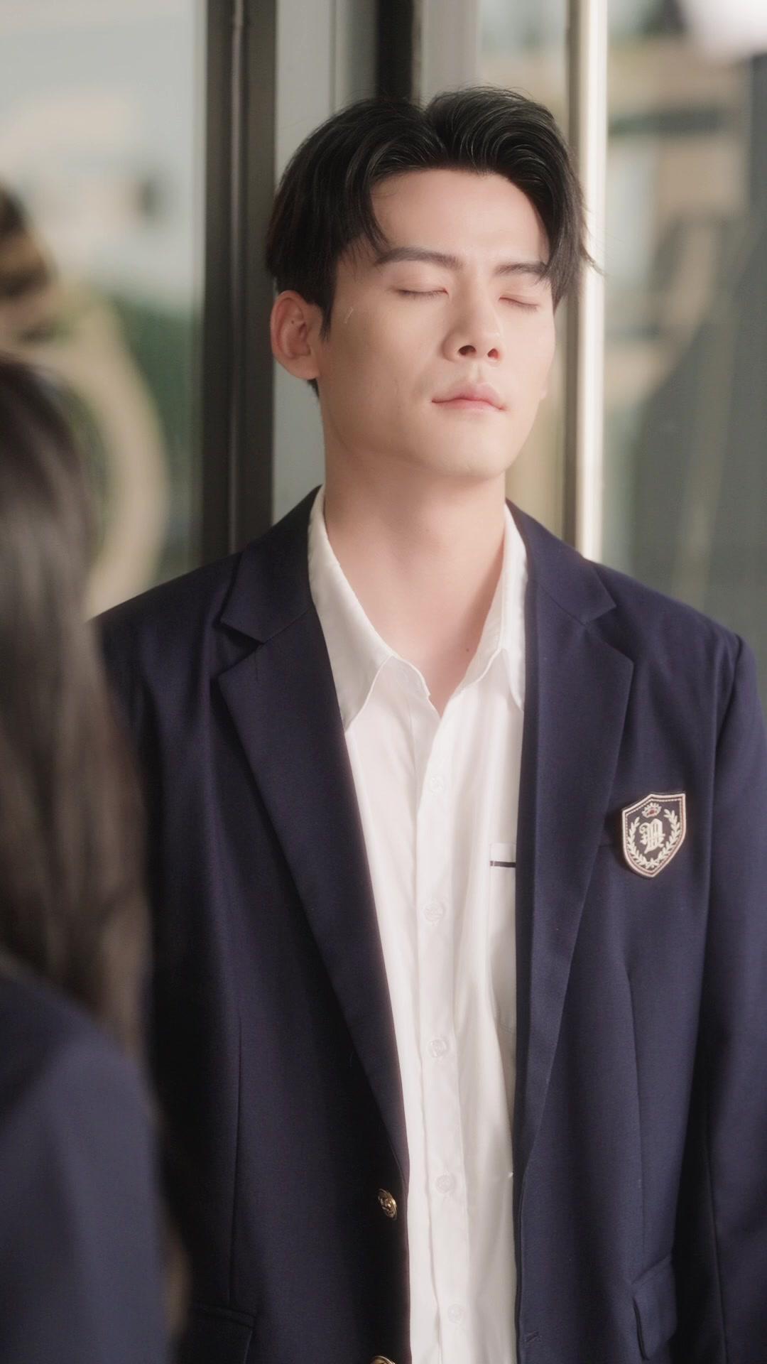 Dewi Sekolah Balik Naksir