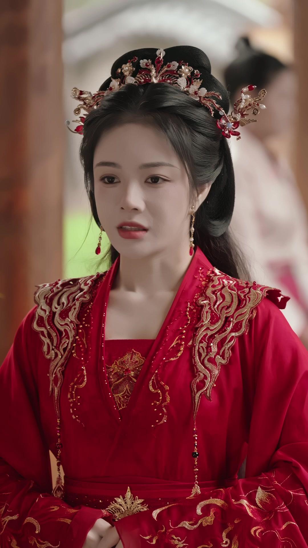 Putri Bangkit, Raja Lahir