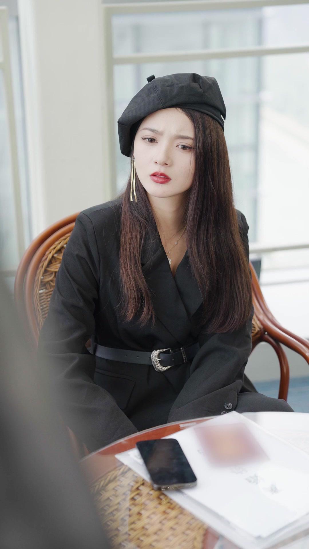 Identitas yang Terbongkar