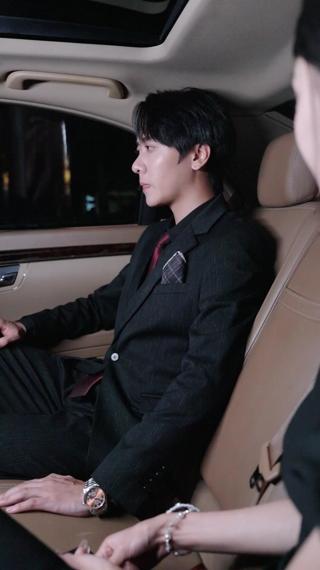  Kembalinya Konglomerat