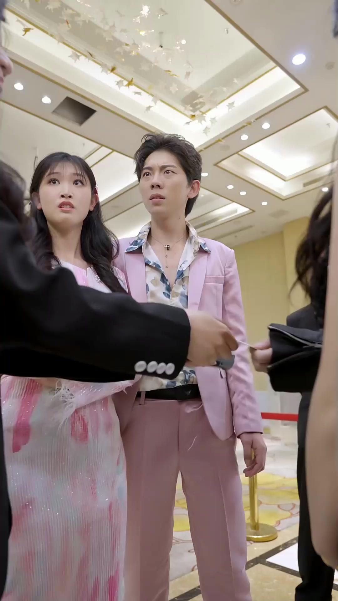 我為美女花錢，我錢包更滿