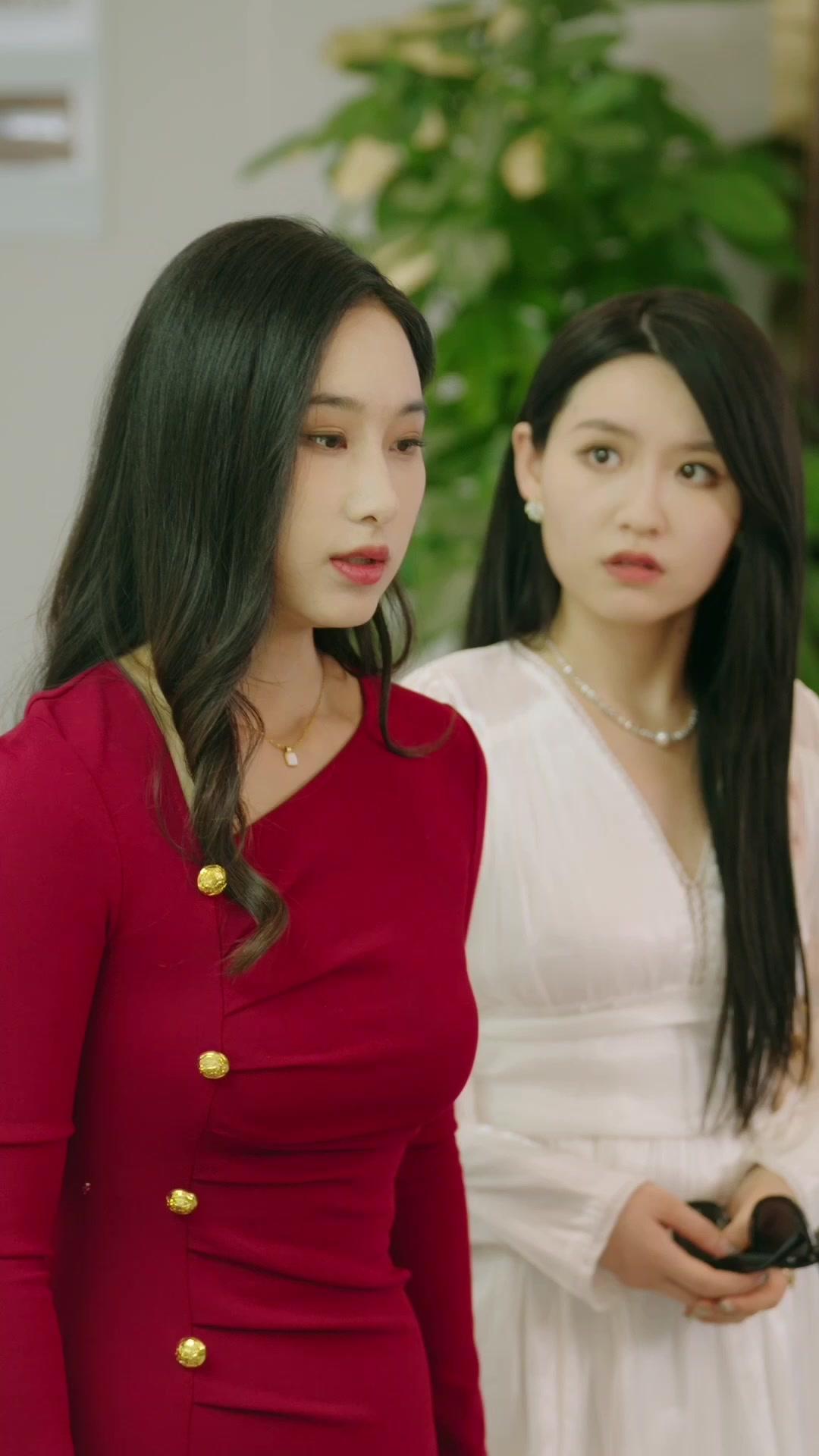 Bye, Scum Ex! Hi, Rich Life!