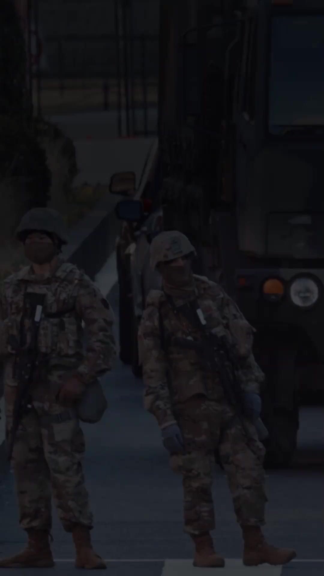 Der Offizier hat sich in mich verliebt