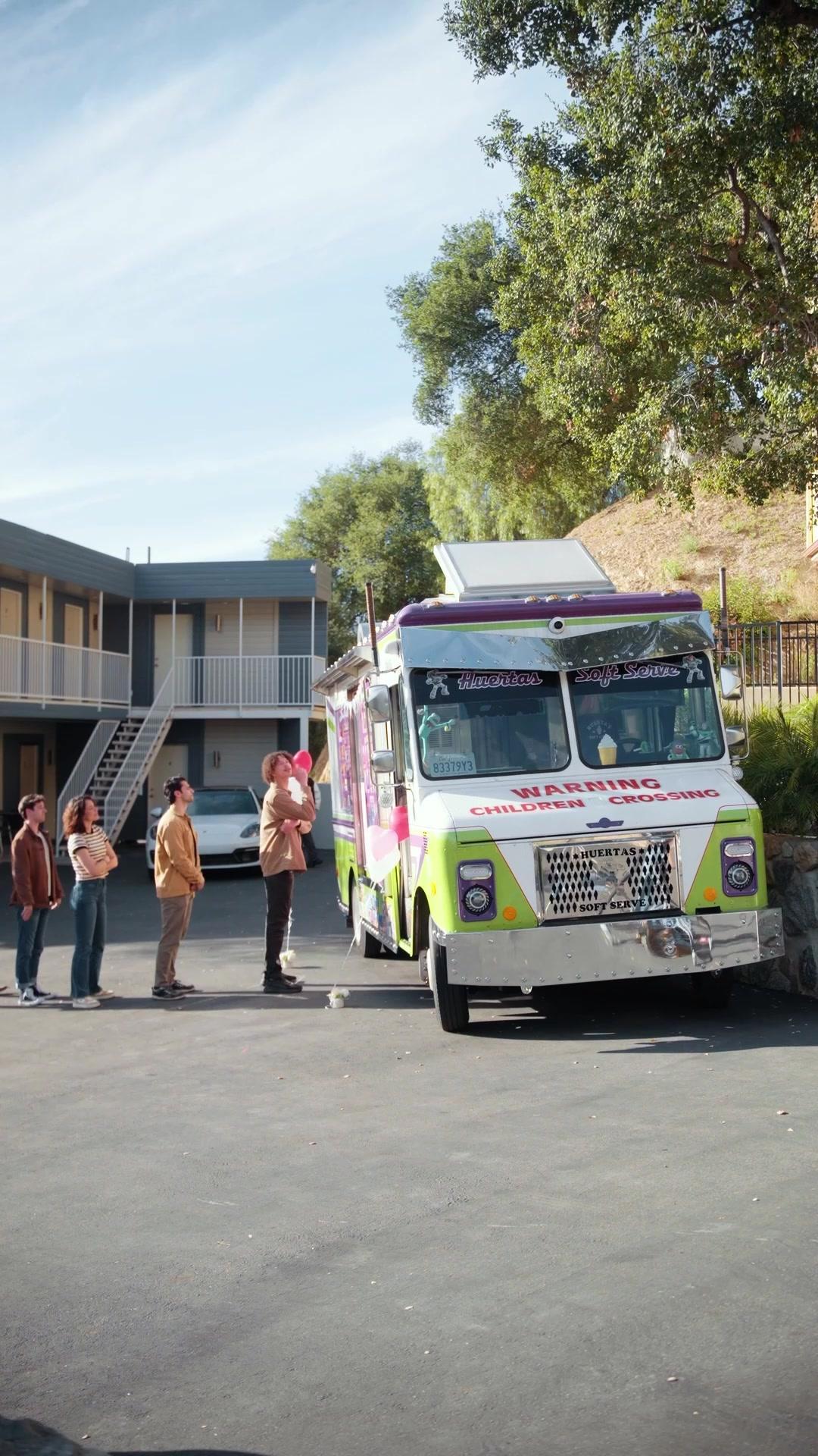 Abschiedskuss in der Antarktis：Tschüss, mein Eishockey-Prinz