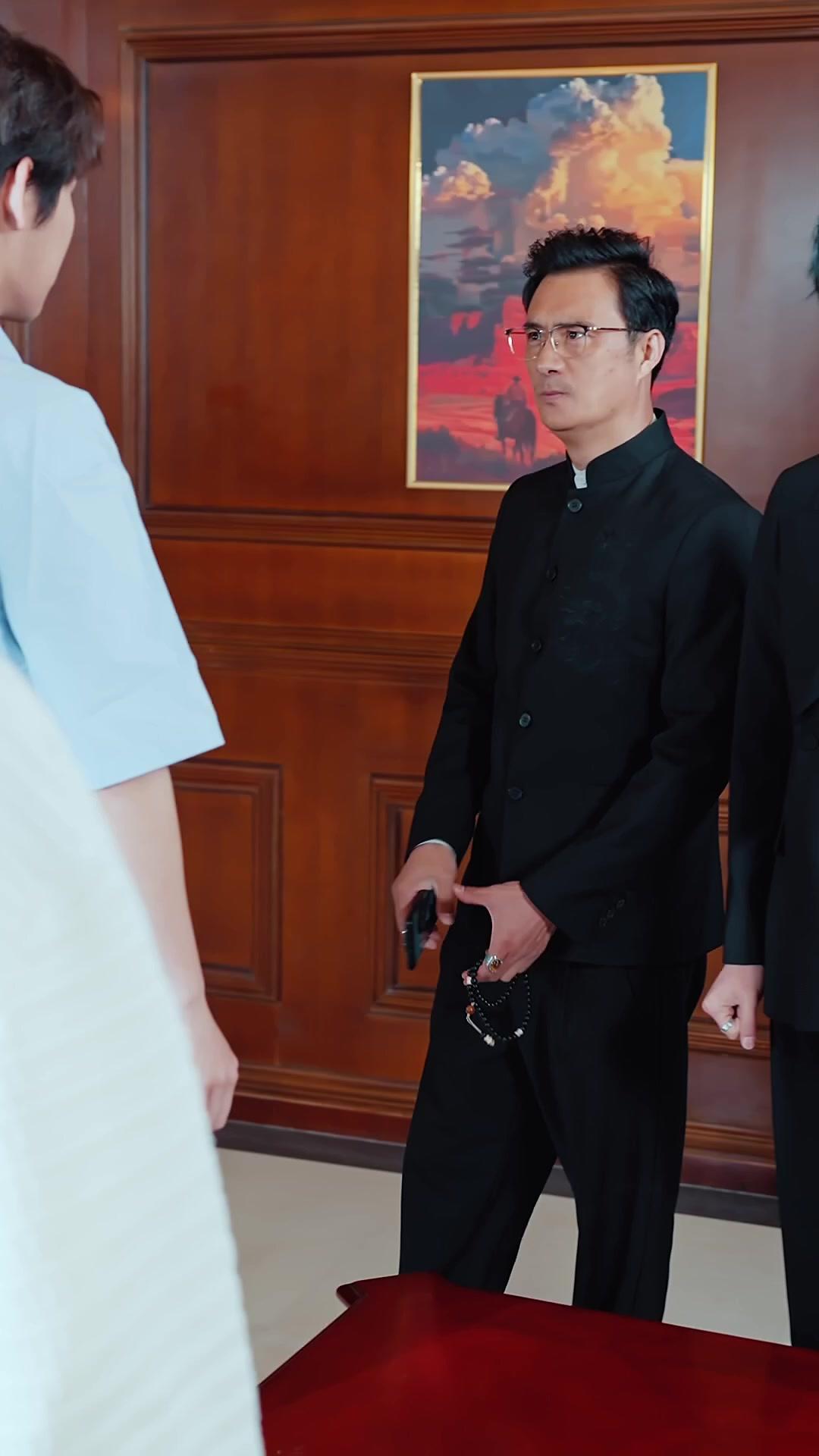 Llegó en la oscuridad