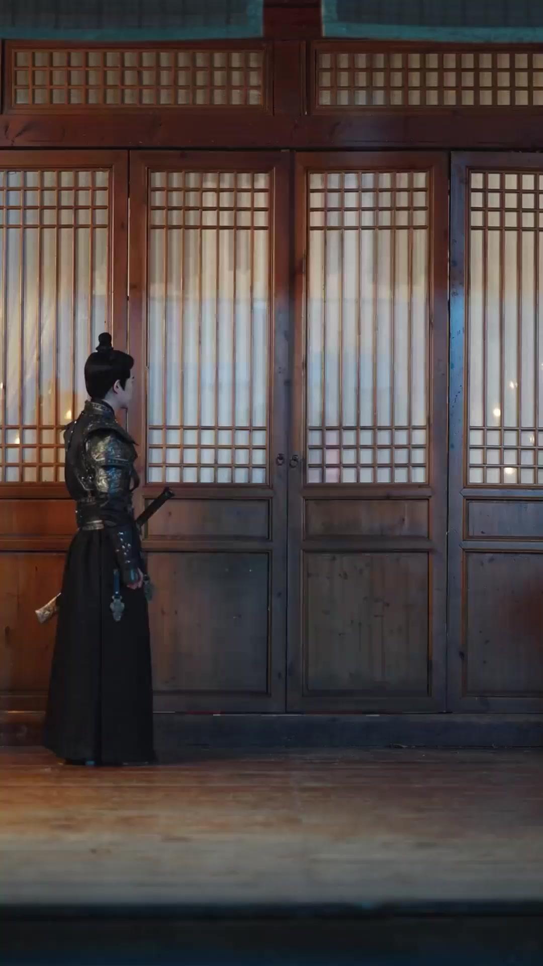 (Doblado) Entre dos príncipes