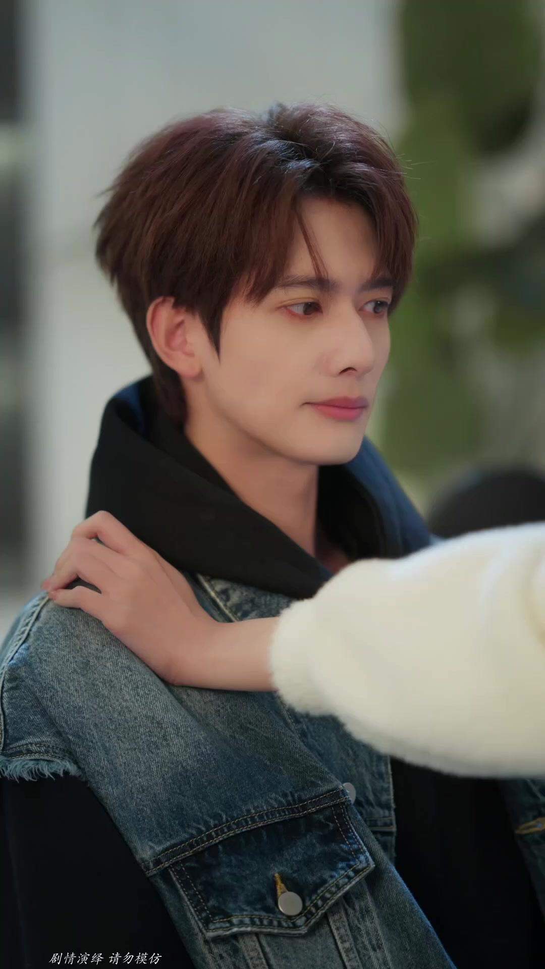 靳先生的謊，應小姐的夢