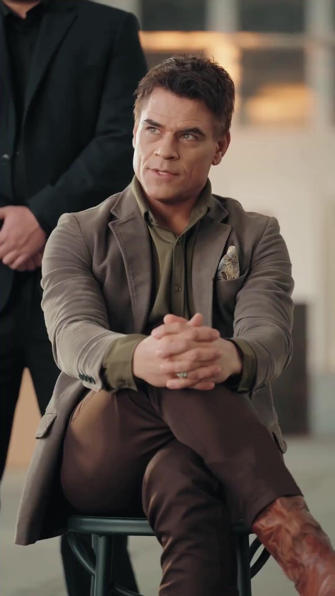 (Doblado) El rey oculto es mi padre